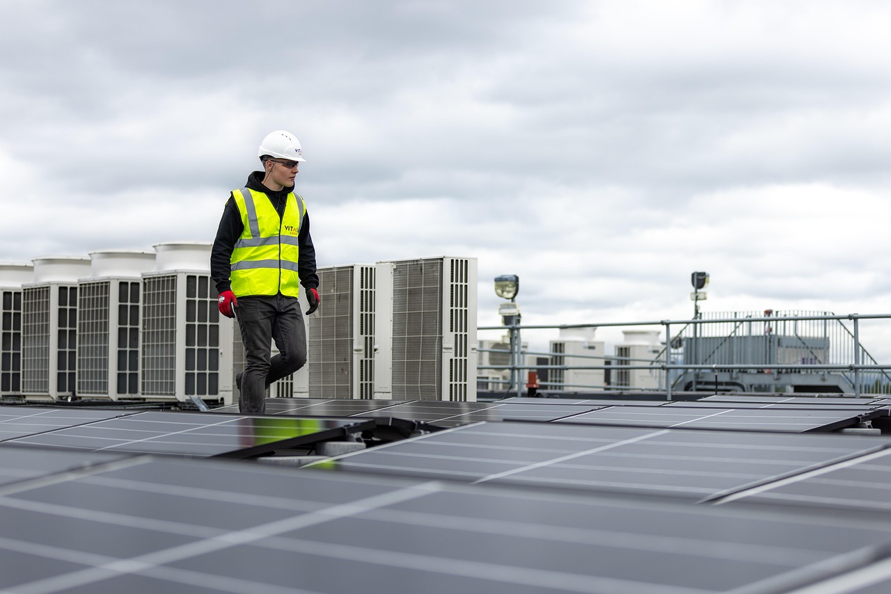 solar panels roof installer